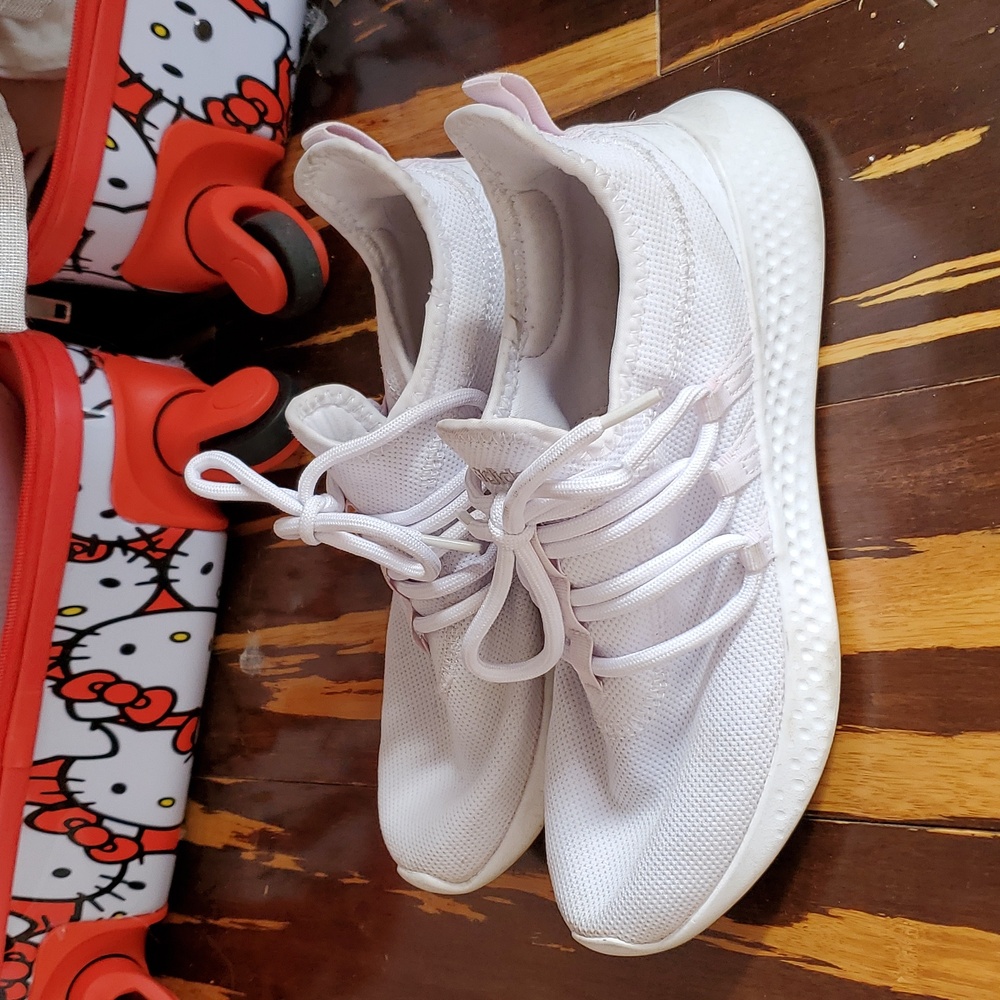 Adidas shoes - Picture 3 of 6